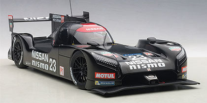 NISSAN GT-R TEST CAR LE MANS 2015 LIMITED 1500 PCS 1:18 - AutoArt - AA81577
