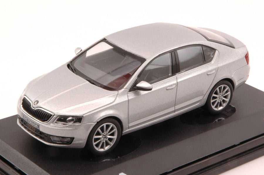 SKODA OCTAVIA III 2013 SILVER BRILLANT METALLIC 1:43 - Abrex - AB026AB