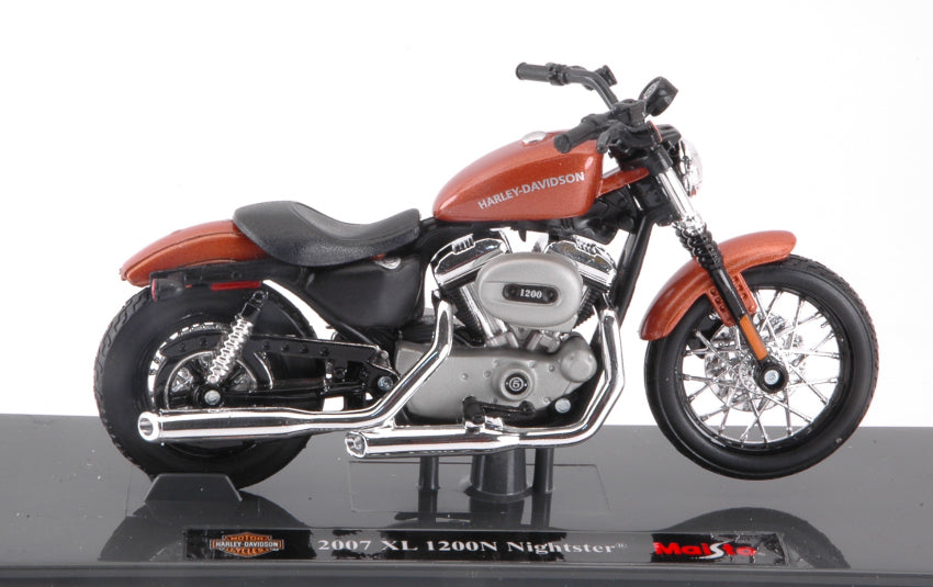 HARLEY DAVIDSON XL 1200N NIGHTSTER 2007 BRONZE 1:18 - Maisto - MI18863