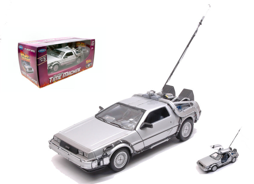DE LOREAN "BACK TO THE FUTURE" TIME MACHINE 1:24 - Welly - WE22443