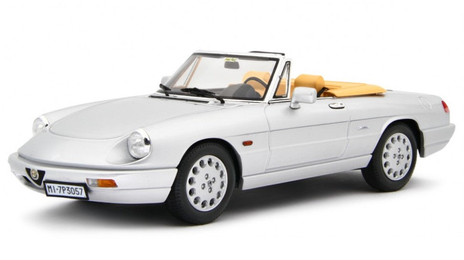 ALFA ROMEO SPIDER 1.6-2.0i 1990 SILVER 1:18 - Laudo Racing - LM209D