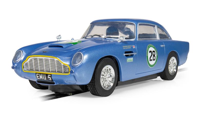 ASTON MARTIN DB5 BLUE & YELLOW HISTORIC GT RACING SLOT 1:32 - Scalextric - C4599