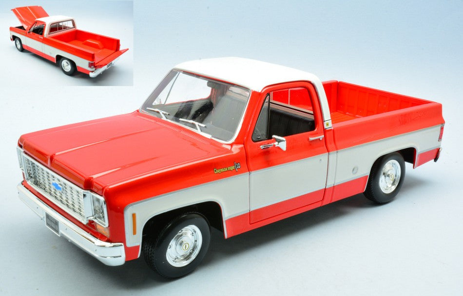 CHEVROLET C10 CHEYENNE SUPER 1974 RED 1:18 - Maisto - MI31467R