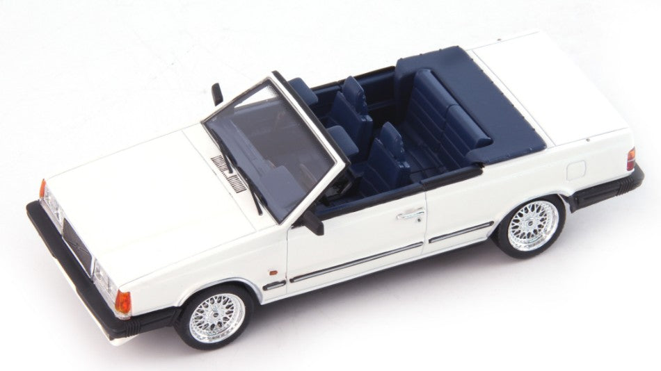VOLVO 760 GLE MELLBERG 1985 WHITE 1:43 - Avenue43 - AVN60134