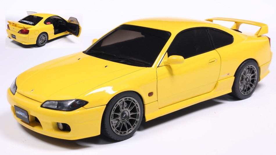 NISSAN SILVIA S15 SPEC-R
AERO LIGHTNING YELLOW 1999 1:18 - Solido - SL1812206