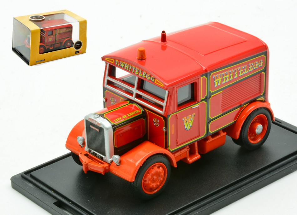 TRATTORE DA LUNA PARK WHITELEGGS SCAMMELL SHOWTRAC 1:76 - Oxford - OXF76SST003
