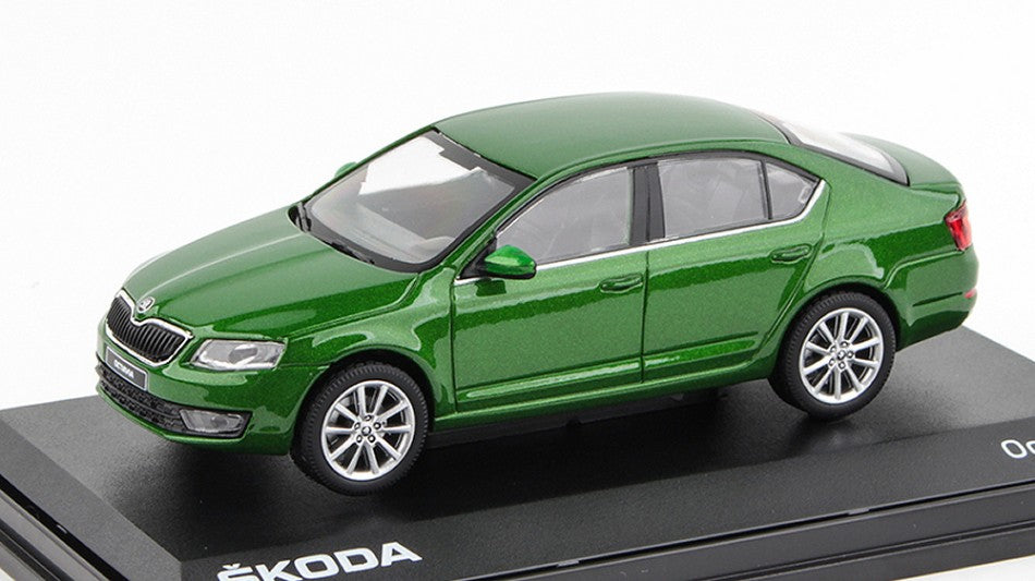 SKODA OCTAVIA III 2013 GREEN 1:43 - Abrex - AB026QA