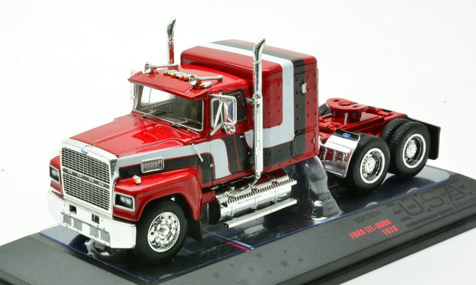FORD LTL-9000 1978 RED/WHITE 1:64 - Ixo Model - U64TR014