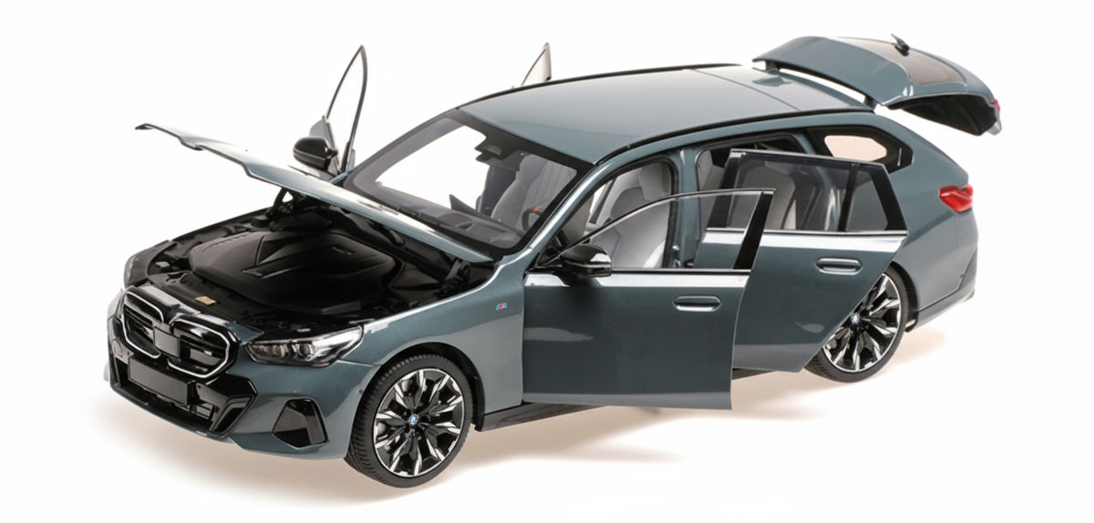 BMW i5 M60 TOURING GREEN METALLIC 2024 - 1/18 - Minichamps
