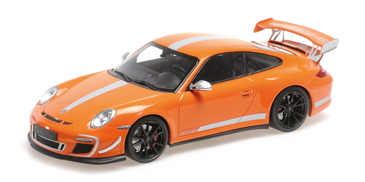 PORSCHE 911 GT3 RS 4.0 ORANGE 2011 - 1/18 - Minichamps