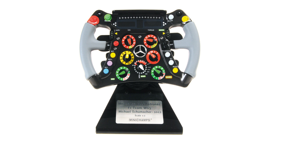 Volante - Mercedes AMG W03 (2012) 1:2 - Michael Schumacher - Minichamps