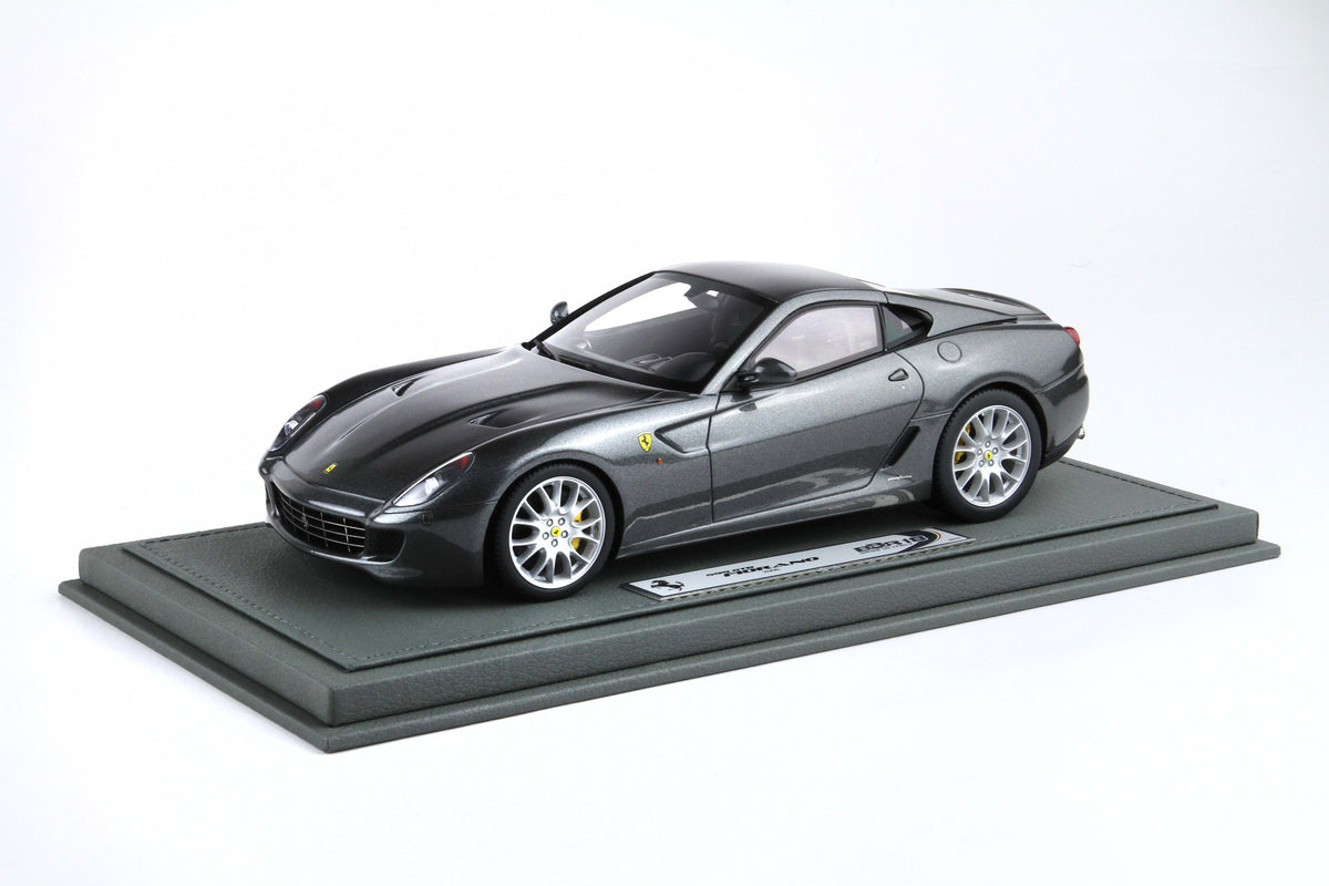 FERRARI 599 GTB FIORANO 2006 CAMBIO MANUALE- MADE IN ITALY GRIGIO SILVERSTONE 1:18 - BBR Models - BBR1872B