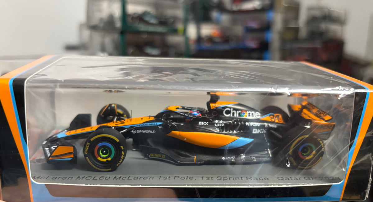 Spark 1:43 O. Piastri McLaren MCL60 #81 Winner Sprint Race