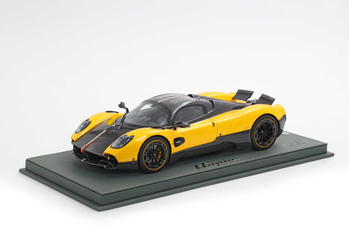 PAGANI UTOPIA GIALLO GINEVRA E CARBONIO NERO - FLAP POSTGERIORI APERTI 1:18 - BBR Models - P18223MCF