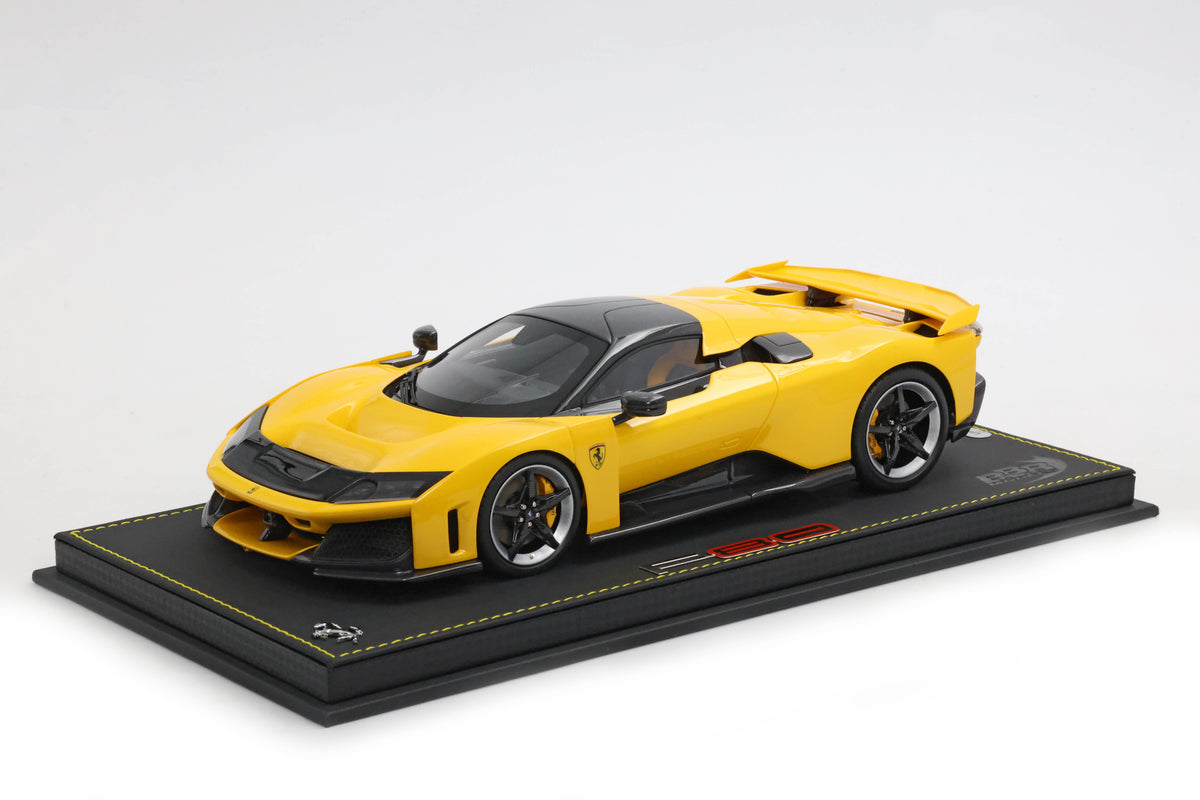 FERRARI F80 GIALLO MODENA - CERCHI BICOLOR SILVER E CARBONIO 1:18 - BBR Models - P18253B2