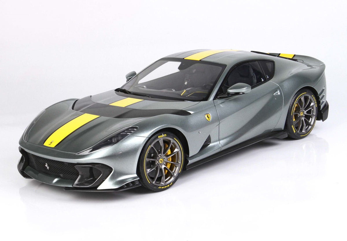 Ferrari 812 Competizione 2021 1:12 - Grigio COBURN with YELLOW 