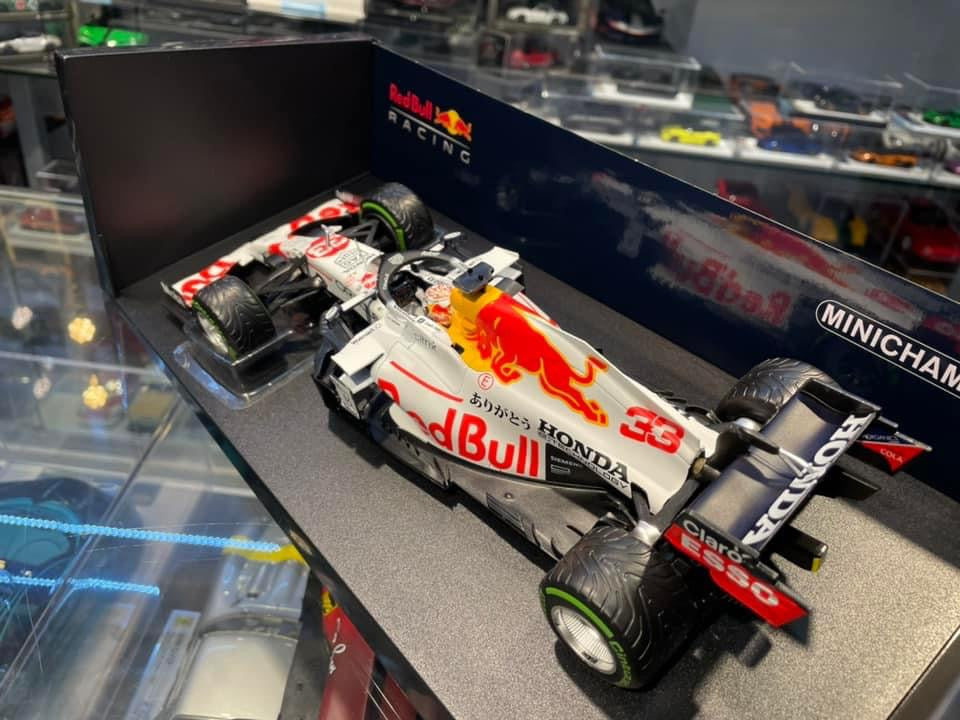 Maqueta de coche Max Verstappen 1:18  RB16B 2021 Imola GP Ganador -  Racing-Art.com