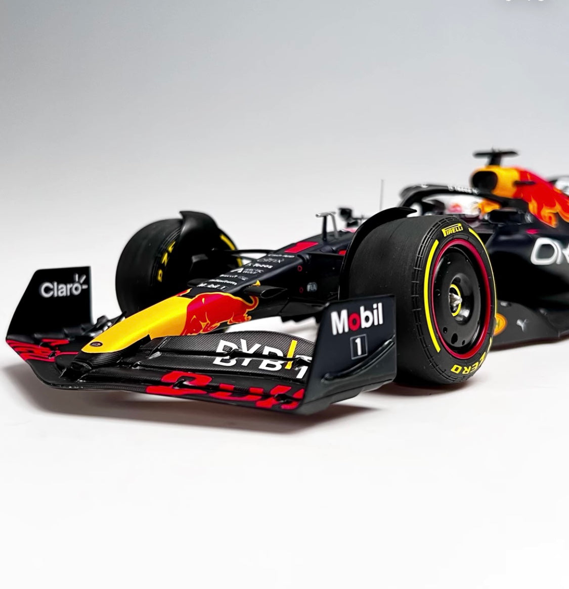 Red Bull RB18 (2022) 1:18 - Max Verstappen Winner Saudi Arabia - Minic ...