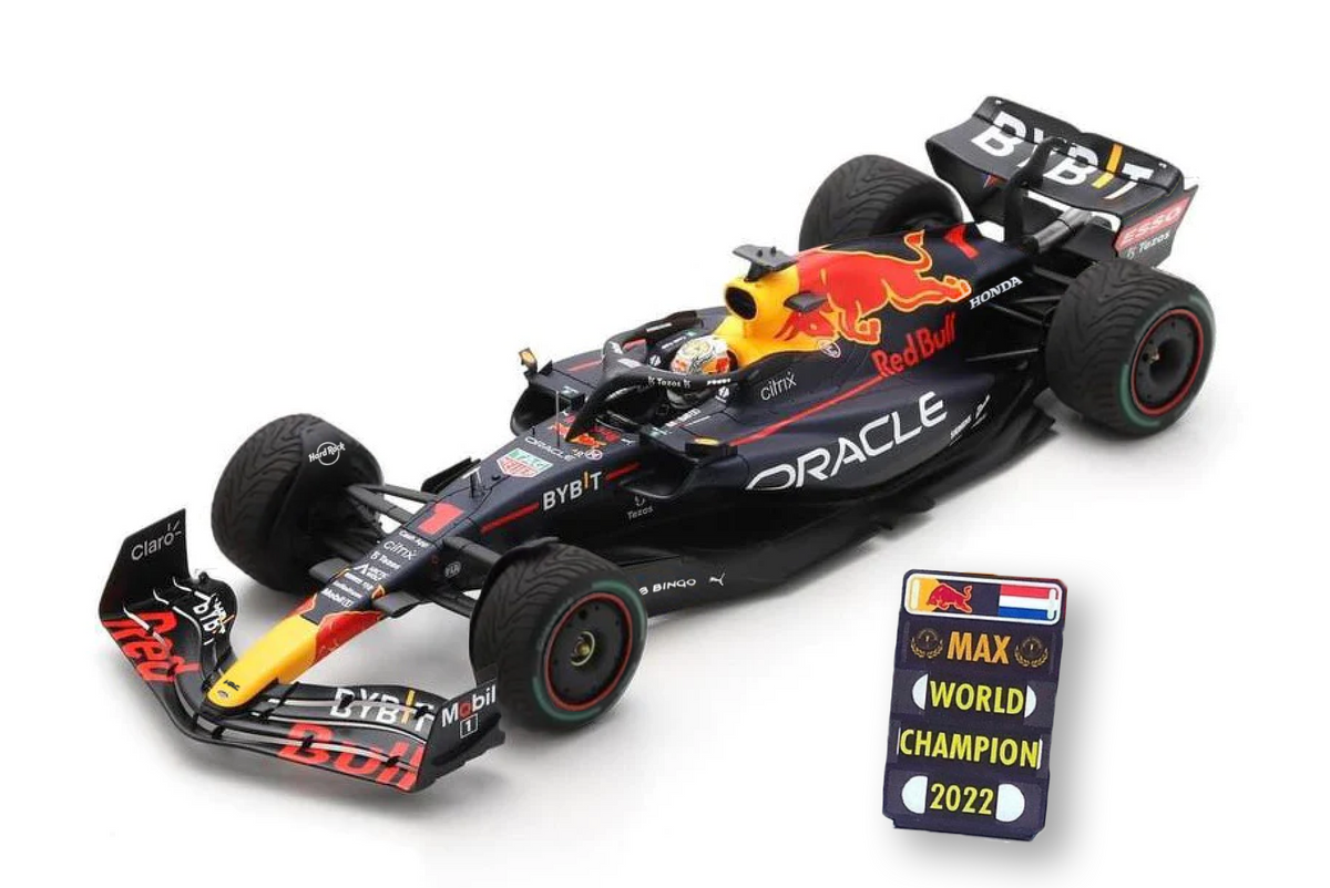 Red Bull Racing RB18 1:18- Max Verstappen Winner Suzuka GP - WORLD CHA