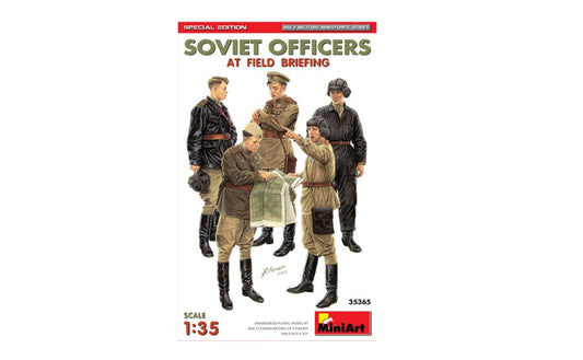 SOVIET OFFICIERS AT FIELD BRIEFING KIT 1:35 - Miniart - MIN35365