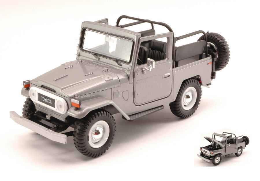 TOYOTA FJ40 OPEN 1960 SILVER 1:24 - MotorMax - MTM79330GY