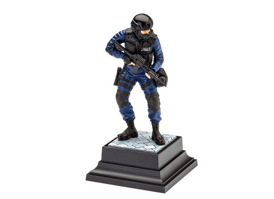 SWAT OFFICER KIT 1:16 1:16 - Revell - RV02805