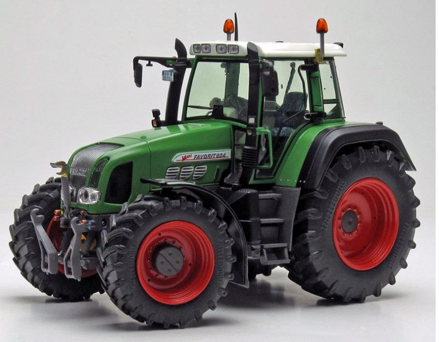 FENDT FAVORIT 924 VARIO 2019 1:32 - Weise-Toys - WEIS1067