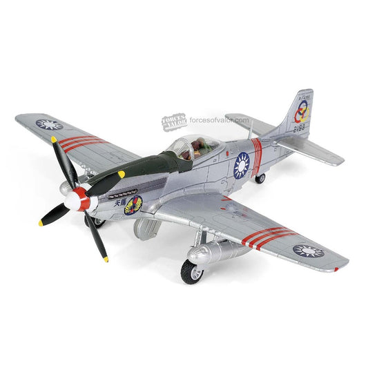 MUSTANG P-51 D ROCAF AIRCRAFT 4th FIGHTER SQUADRON 1:72 - Forces of Valor - FOR812013D