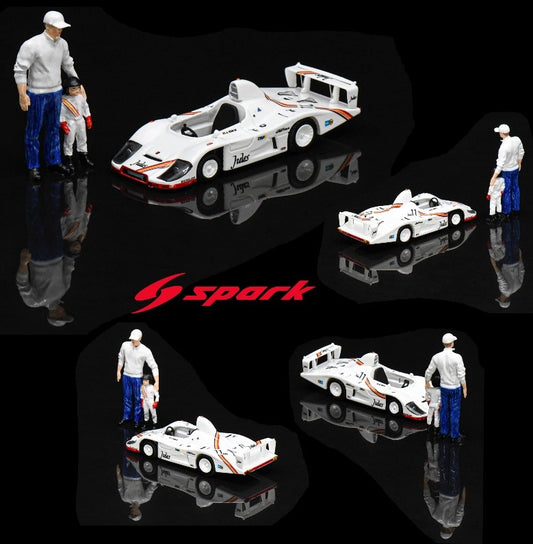 PORSCHE LITTLE BIG MANS SET WITH FIGURINE 1:43 - Spark Model - S7840
