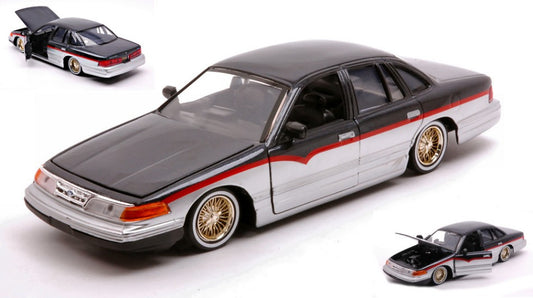 FORD CROWN VICTORIA 1998 BLACK/SILVER 1:24 - MotorMax - MTM79024