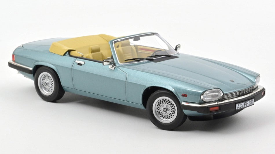 JAGUAR XJ-S 5.3 H.E.CONVERTIBLE 1988 LIGHT BLUE METALLIC 1:18 - Norev - NV182635