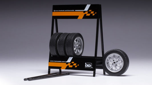 SET 4 WHEELS SAAB SILVER 1:18 - Ixo Model - 18SET022