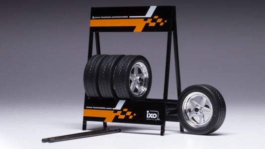 SET 4 WHEELS PENTA CHROME 1:18 - Ixo Model - 18SET025
