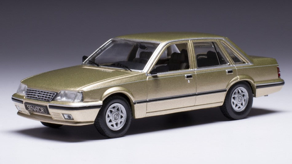 OPEL SENATOR A2 1983 MET.BEIGE 1:43 - Ixo Model - CLC521