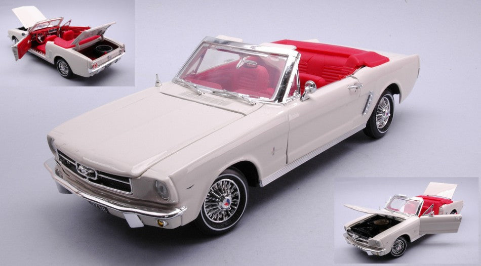 FORD MUSTANG CONVERTIBLE "JAMES BOND GOLDIFINGER" CREME/WHITE 1:18 - MotorMax - MTM79833
