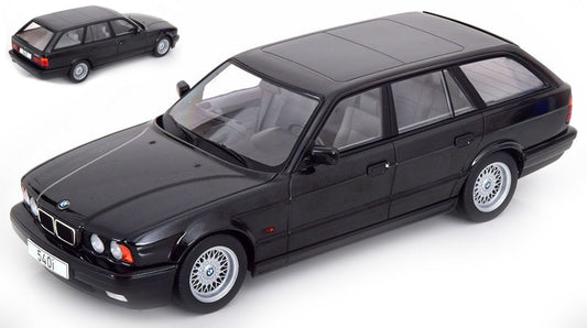 BMW 5 (E34) TOURING 1991 MET.BLACK 1:18 - ModelCarGroup - MCG18329