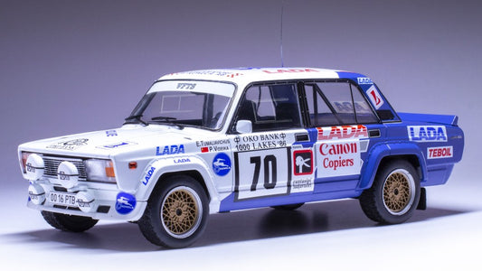 LADA 2105 VFTS N.70 1000 LAKES RALLY 1986
TUMALEVICIOUS-VIDEIKA 1:18 - Ixo Model - 18RMC181A