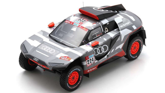 AUDI RS Q e-TRON N.224 DAKAR 2022 M.EKSTROM-E.BERGKVIST 1:18 - Spark Model - 18S828