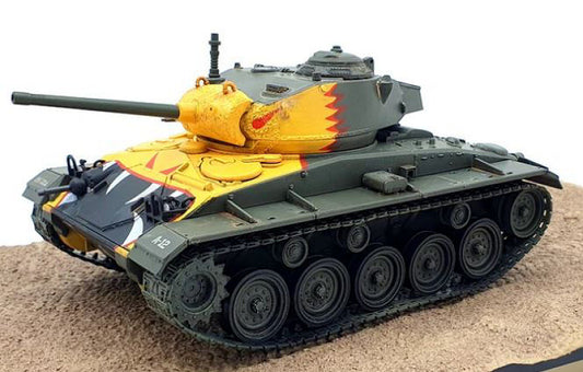 TANK M24 1945 US CHAFFEE MEDIUM COMPANY D.36 1:32 - Forces of Valor - FOR801002B