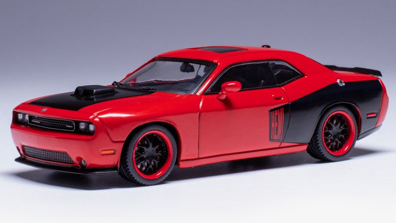 DODGE CHALLENGER SRT8 2009 RED 1:43 - Ixo Model - CLC597