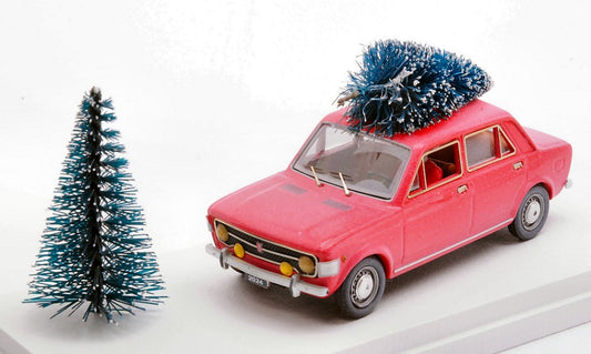 FIAT 128 1.ma SERIE BUON NATALE 2024 WITH DRIVER 1:43 - Rio - RI4742