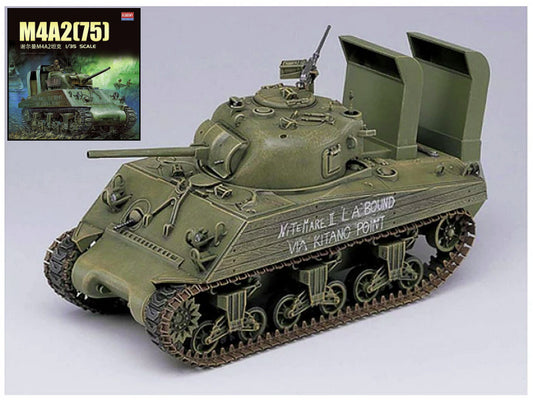 USMC M4A2 (75) PACIFIC THEATER KIT 1:35 - Academy - ACD13562