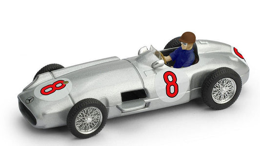MERCEDES J.M.FANGIO 1955 N.8 WINNER DUTCH GP WORLD CHAMPION W/PILOTE1:43 - Brumm - BM0072CH