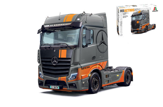 MERCEDES ACTROS MP4 BIG SPACE GRAND PRIX EDITION KIT 1:24 - Italeri - IT3968