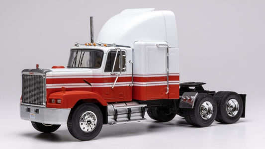 GMC GENERAL 1980 RED/WHITE 1:43 - Ixo Model - TR224