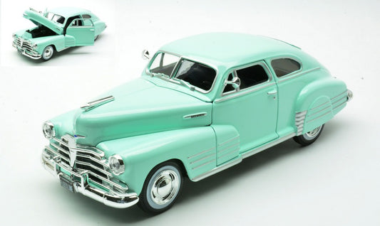 CHEVROLET FLEETLINE AEROSEDAN 1948 LIGHT GREEN 1:25 - Maisto - MI32921B