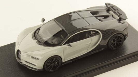 BUGATTI CHIRON SPORT GREY CARBON/RAFALE MET.SILVER 1:43 - Looksmart - LS490C