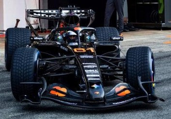 MCLAREN MCL40 N°81 Mastercard Test circuit Barcelone 2026 O.Piastri 1:43 - Spark - S9393
