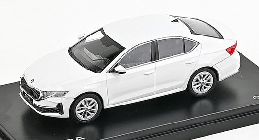 SKODA OCTAVIA IV FL 2024 WHITE 1:43 - Abrex - AB048E