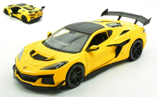 CHEVROLET CORVETTE ZR1 COUPE' 2025 YELLOW 1:24 - Maisto - MI32927Y
